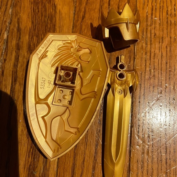 Lego 8796 Castle Knights Kingdom KING MATHIAS replacement pieces - Picture 4 of 5